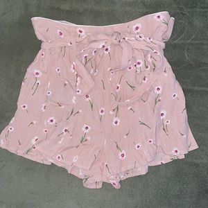 FOREVER 21 pink floral flowy shorts, size medium